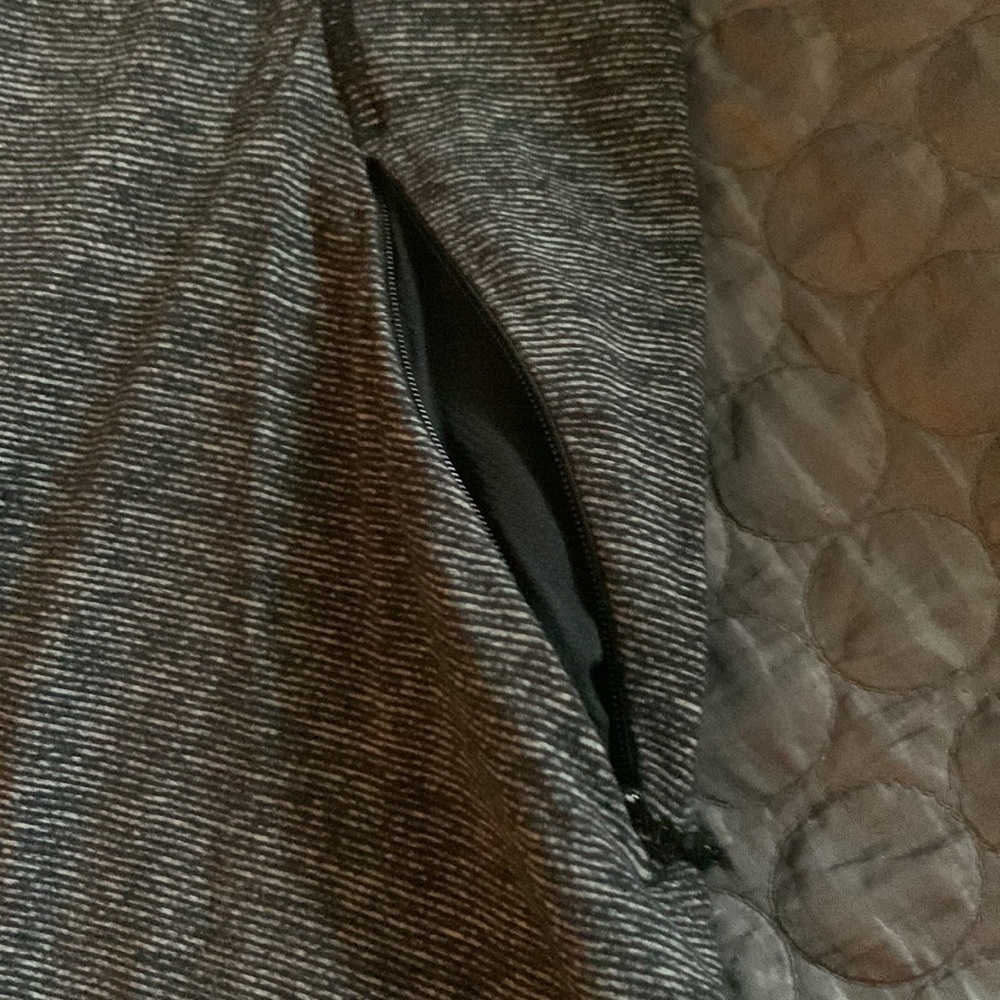Lululemon half zip - Picture 9 of 10